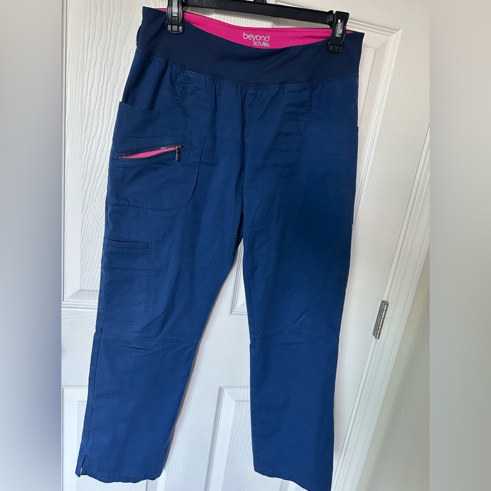 Beyond Scrubs Navy Blue Petite Drawstring Jogger Womens Size S Yoga Pants